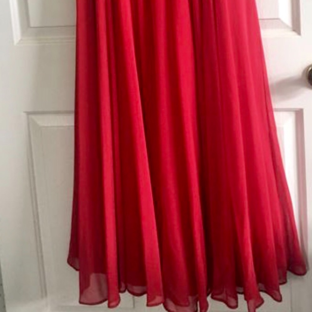 Dress - Picture 5 of 6
